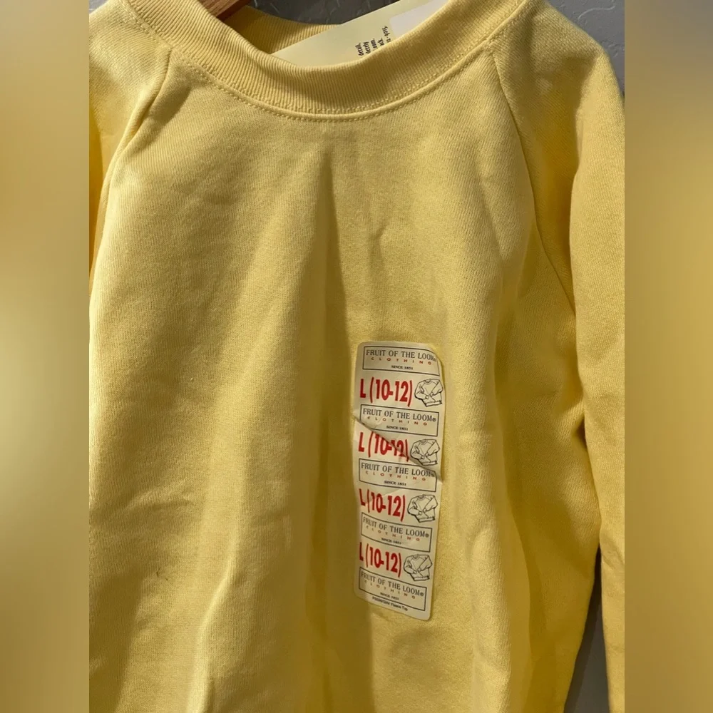Vintage 1997 Fruit Of The Loom Pale Yellow Sweatshirt‎ 10/12